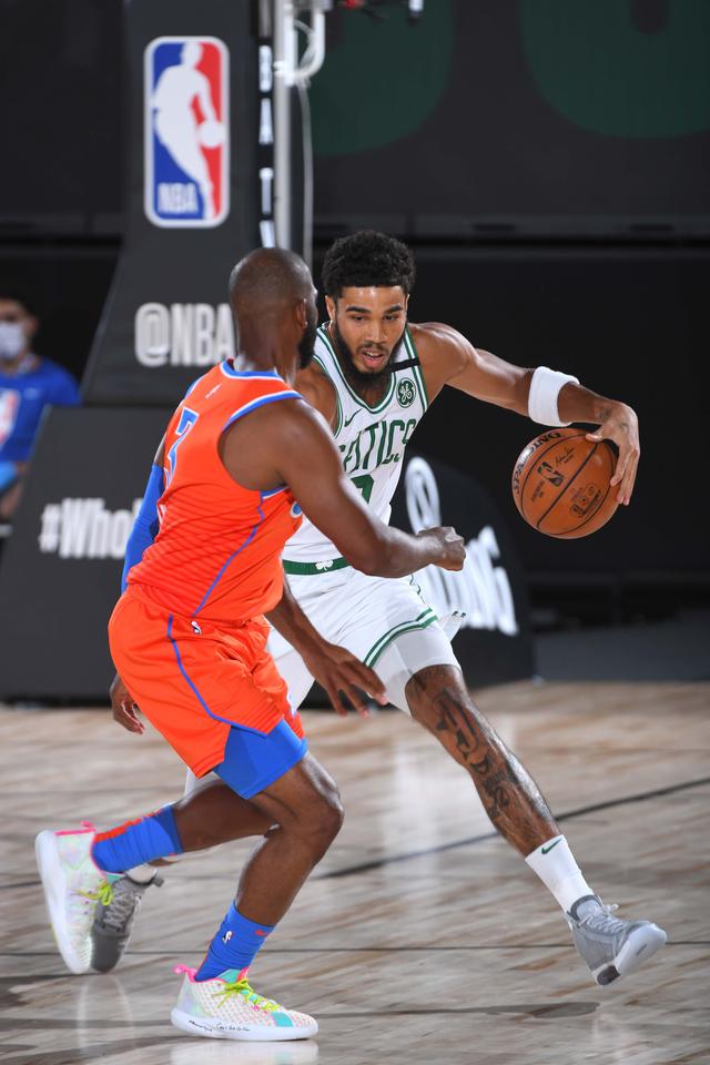 英爱队抓住 英爱队抓住