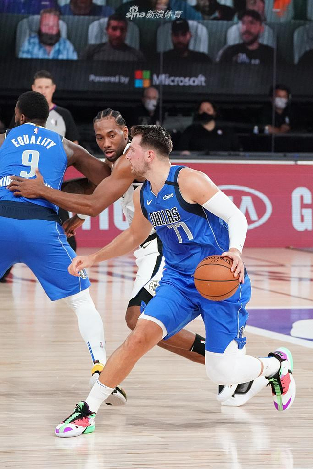 跑道上的一 跑道上的一